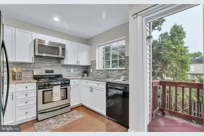14197 Autumn Circle, Centreville, VA 20121 - Photo 25