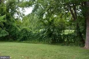 2775 Sikes Ct, Falls Church, VA 22043 - Photo 3