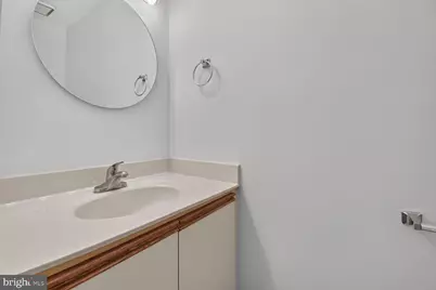 7589 Chrisland Cove, Falls Church, VA 22042 - Photo 15