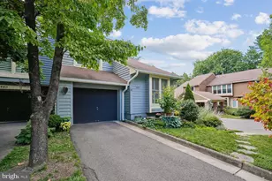 11423 Orchard Green Ct, Reston, VA 20190 - Photo 3