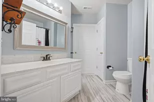 12461 Hayes Ct, Fairfax, VA 22033 - Photo 15