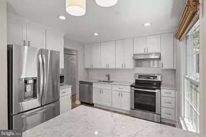 8583 Tyrolean Way, Springfield, VA 22153 - Photo 7