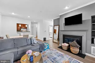 1708 Lake Shore Crest Dr, Reston, VA 20190 - Photo 9