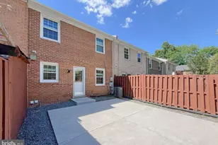 3225 Viscount Ct, Annandale, VA 22003 - Photo 13