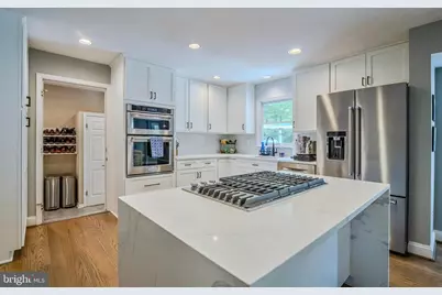 10904 Berryland Court, Oakton, VA 22124 - Photo 17