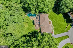 10904 Berryland Ct, Oakton, VA 22124 - Photo 47