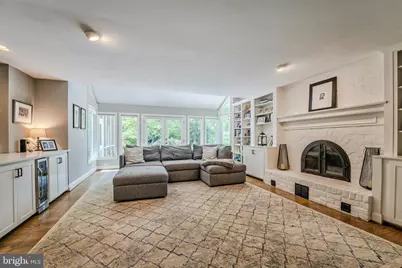 10904 Berryland Court, Oakton, VA 22124 - Photo 9
