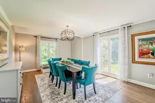 10904 Berryland Ct, Oakton, VA 22124 - Photo 7