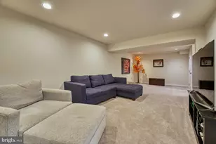 10904 Berryland Ct, Oakton, VA 22124 - Photo 29