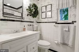 7505 Hogarth St, Springfield, VA 22151 - Photo 25