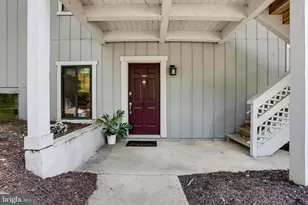 2205 Hunters Run Dr, Reston, VA 20191 - Photo 7