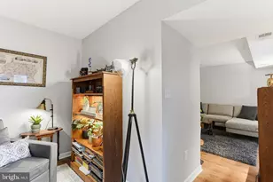 2205 Hunters Run Dr, Reston, VA 20191 - Photo 25
