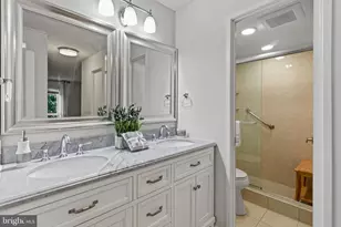 8360 Greensboro Dr, McLean, VA 22102 - Photo 23