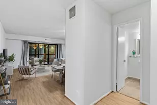 8360 Greensboro Dr, McLean, VA 22102 - Photo 13