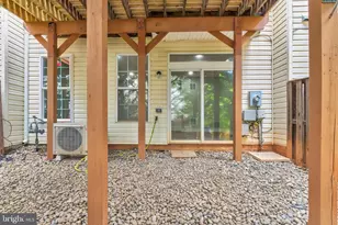 2614 Tarleton Corner Dr, Herndon, VA 20171 - Photo 37