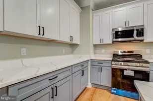 2614 Tarleton Corner Dr, Herndon, VA 20171 - Photo 7