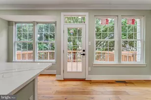 2614 Tarleton Corner Dr, Herndon, VA 20171 - Photo 9