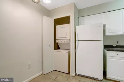 8639 Beekman Place, Alexandria, VA 22309 - Photo 7