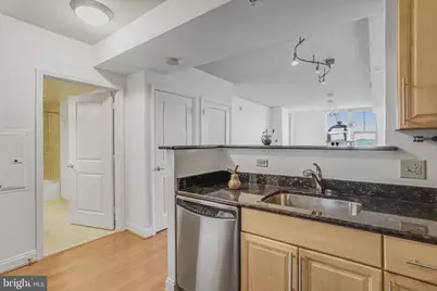 11760 Sunrise Valley Drive #415, Reston, VA 20191 - Photo 17