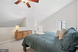 2263 Hunters Run Dr, Reston, VA 20191 - Photo 15
