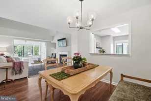 2263 Hunters Run Dr, Reston, VA 20191 - Photo 11