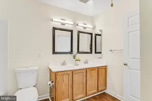6423 Katherine Ann Ln, Springfield, VA 22150 - Photo 9