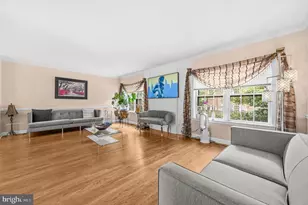 3050 Federal Hill Dr, Falls Church, VA 22044 - Photo 9