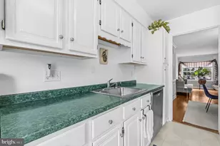 3050 Federal Hill Dr, Falls Church, VA 22044 - Photo 13