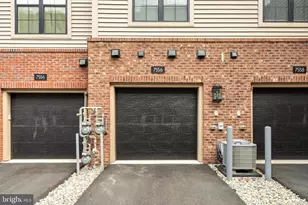 7556 Sawyer Farm Wy, McLean, VA 22102 - Photo 7