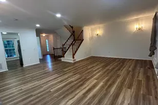 10603 Reed's Landing Cir, Burke, VA 22015 - Photo 5