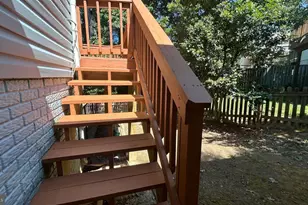10603 Reed's Landing Cir, Burke, VA 22015 - Photo 27