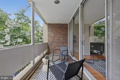 11510 Maple Ridge Road, Reston, VA 20190 - Photo 5