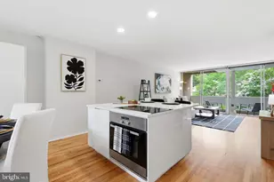 11510 Maple Ridge Rd, Reston, VA 20190 - Photo 15