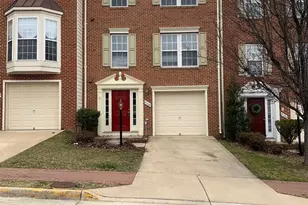 8108 Horseshoe Cottage Cir, Lorton, VA 22079 - Photo 1