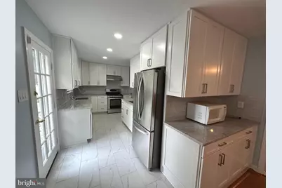 13524 Ellendale Drive, Chantilly, VA 20151 - Photo 7