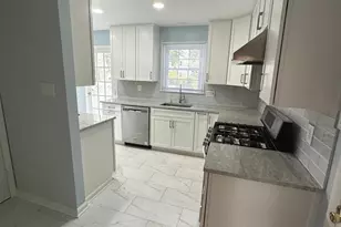 13524 Ellendale Dr, Chantilly, VA 20151 - Photo 5