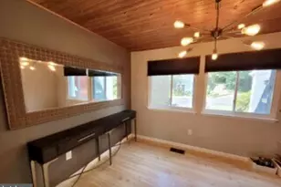 1415 Greenmont Ct, Reston, VA 20190 - Photo 3