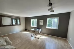 1415 Greenmont Ct, Reston, VA 20190 - Photo 11