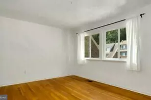 1415 Greenmont Ct, Reston, VA 20190 - Photo 17
