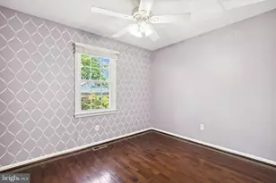 10150 Village Knolls Ct, Oakton, VA 22124 - Photo 15