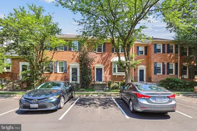 10150 Village Knolls Court, Oakton, VA 22124 - Photo 1