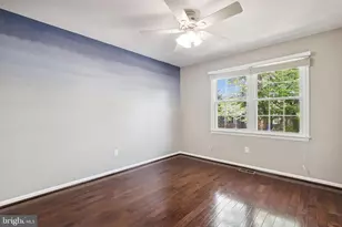 10150 Village Knolls Ct, Oakton, VA 22124 - Photo 17