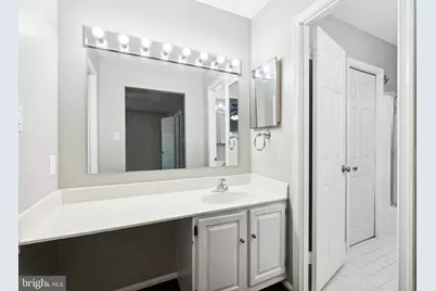 10150 Village Knolls Court, Oakton, VA 22124 - Photo 19