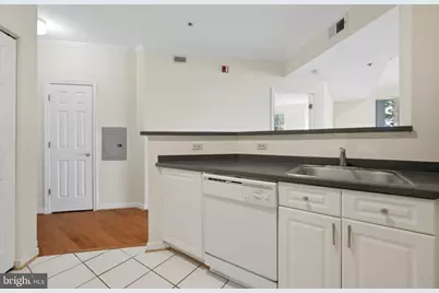 1625 International Drive #316, McLean, VA 22102 - Photo 25