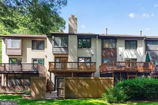 2031 Sarazen Pl, Reston, VA 20191 - Photo 25