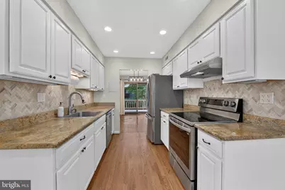 2031 Sarazen Place, Reston, VA 20191 - Photo 9