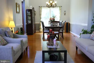 2650 Cockerill Farm Ln, Herndon, VA 20171 - Photo 5
