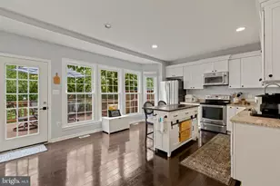 7109 Tanworth Dr, Springfield, VA 22152 - Photo 15