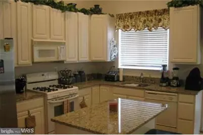 2517 Woodrow Wilson Drive, Herndon, VA 20171 - Photo 5