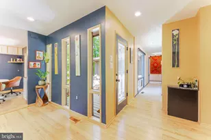 4221 Elizabeth Ln, Annandale, VA 22003 - Photo 5